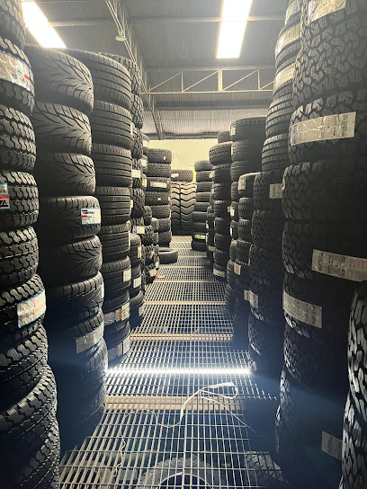 Central Llantera Hacsa Bodega Mzo en Manzanillo