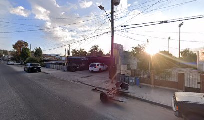 El Pino Llantera en Tecate