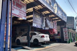 Grupo Llantero Alfa en Coyoacán