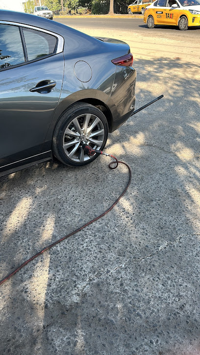 Llantera El Vaquero en Manzanillo