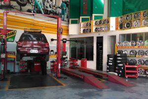 Llantera Fam del Castillo en Xochimilco