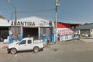 Llantera Los Dos Amigos en Tecomán