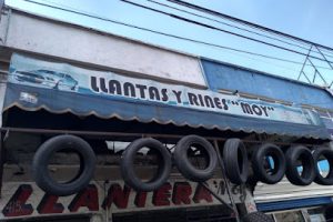 Local Llantas y Rines Moy en Venustiano Carranza