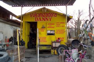 Vulcanizadora Danny en Acuña
