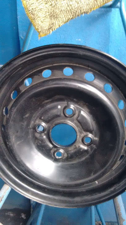 Llantas Nuevas y Usadas El Gallito en Monterrey