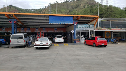 Llantas y Servicios Robledo en Uruapan