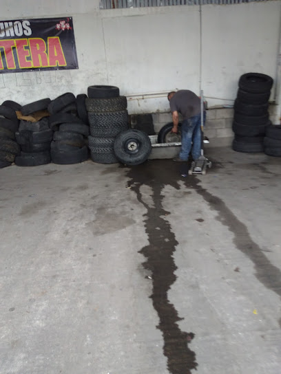 Llantera Los Buhos en Nogales