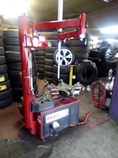 Llantera Pepes en Nogales