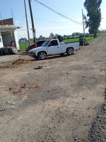 Llantera 24 Hrs El Chaparro en Romita