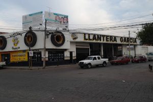 Llantera García en San Luis de la Paz