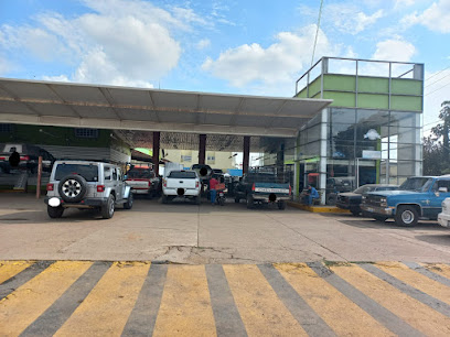 Llantera Hernández en Arandas