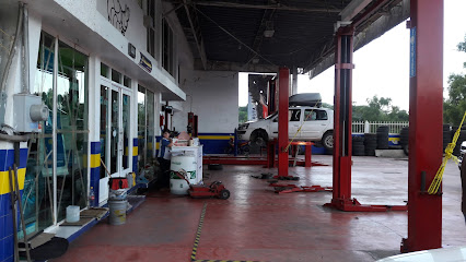 Son Llantas SA de CV en Martínez de la Torre