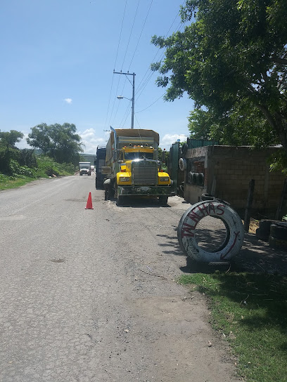 Talachera de Llantas y Mecánica Fridayjade en Jojutla