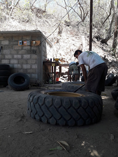 Vulcanizadora El Chapulin en San Pedro Pochutla