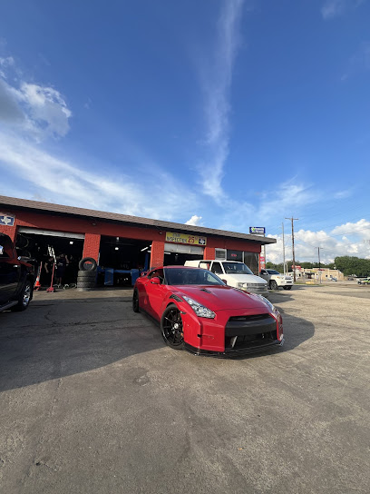 Centerville Discount Tire & Auto en Garland