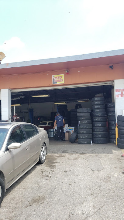 De Luca Tires en Austin