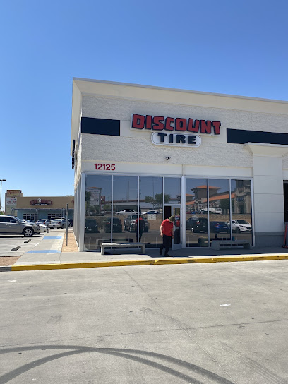 Discount Tire (12125 Montwood Dr) en El Paso