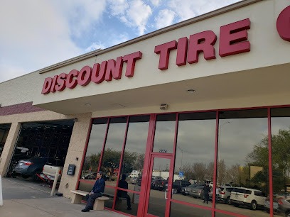Discount Tire (2623 W Braker Ln) en Austin
