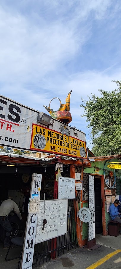 Faris Tires en Austin