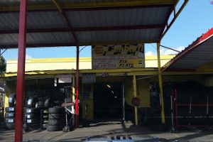 Lambarri’s Tire Shop en Brownsville