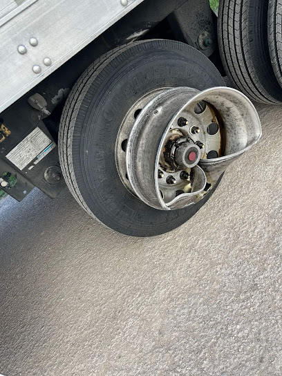 Semi Truck & Trailer Tire Service Commercial en Austin