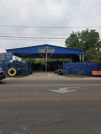 Dos Laredos Tire Shop (3502 Santa Maria Ave) en Laredo