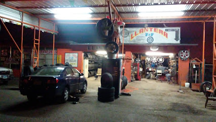 J & F Tire Shop en McAllen