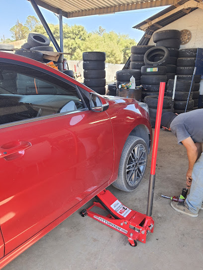 Llantera y Servicios 93 en Ensenada