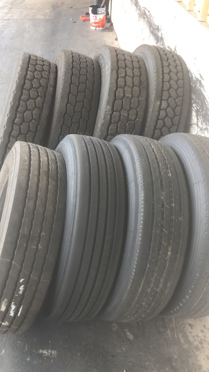 Riveras Tires Inc en Laredo