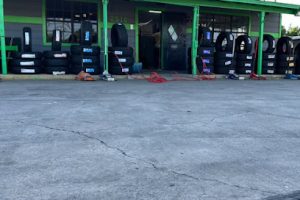 Yesmin R. Tire Shop en Pasadena
