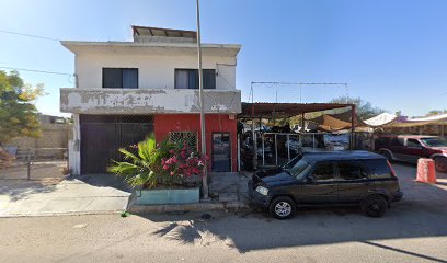 Yonke y Llantera Pepes en La Paz