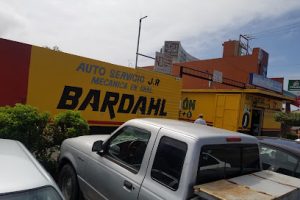 Autopartes J.R. en Tijuana