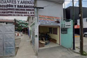 Auto Servicio Valladares Hojalateria y Pintura Mecanica y Refacciones en Cuajimalpa de Morelos