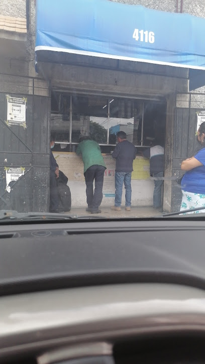 Refaccionaria (Av. Henry Ford) en Gustavo A. Madero