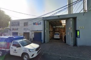 Refaccionaria La Pequeña en Venustiano Carranza