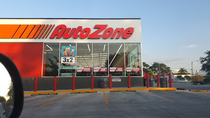 AutoZone Refacciones (Blvrd Camino Real) en Colima