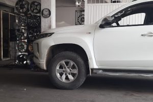 Llantera Costera del Pacífico en Tecomán