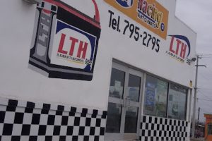 Racing Auto Parts # 12 en Piedras Negras