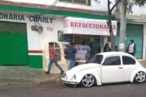 Refaccionaria Charly en Naucalpan de Juárez