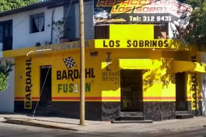 Refaccionaria Los Sobrinos (Calle Ignacio Sandoval) en Colima