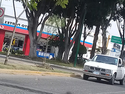 Refaccionaria California (Prol Blvd. la Luz) en León
