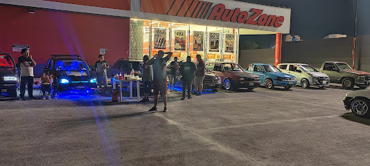 AutoZone Refacciones (Av Eloy Cavazos) en Juárez