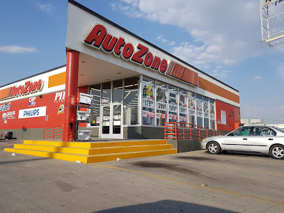 AutoZone Refacciones (Av. Adolf Bernard Horn Junior) en Tlajomulco de Zúñiga