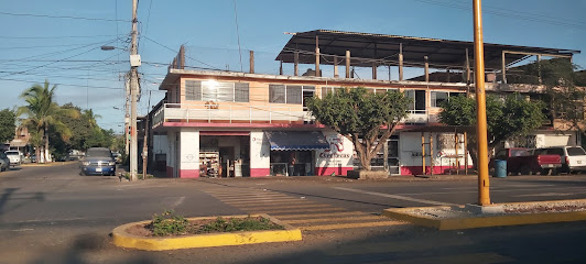 Refaccionaria Chechecas (Libramiento Guacamayas) en Lázaro Cárdenas