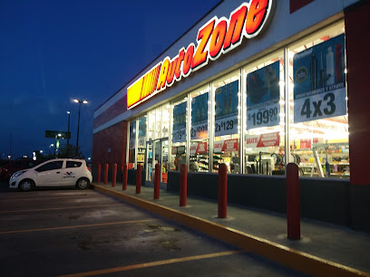 AutoZone Refacciones (Av. Diego Díaz de Berlanga) en San Nicolás de los Garza