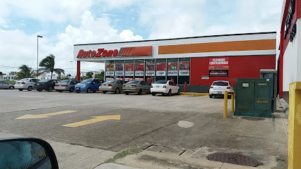 AutoZone Refacciones (Av. las Palmas) en Coatzacoalcos